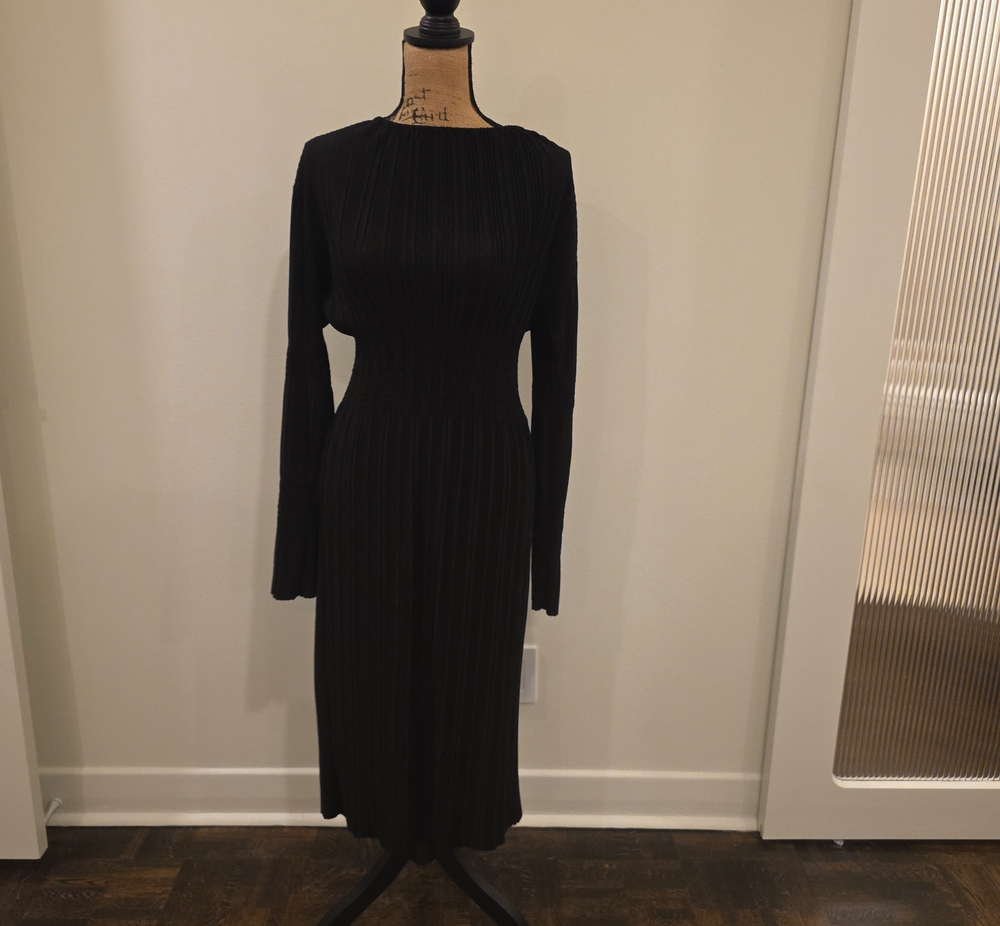 Flattering Long Sleeve Black Pleated Midi Dress (Insp. CHANEL 2018 Collection)